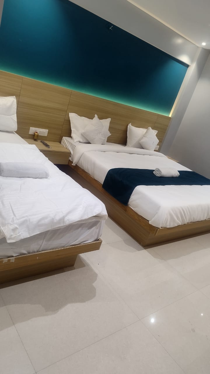 Guest room bedding